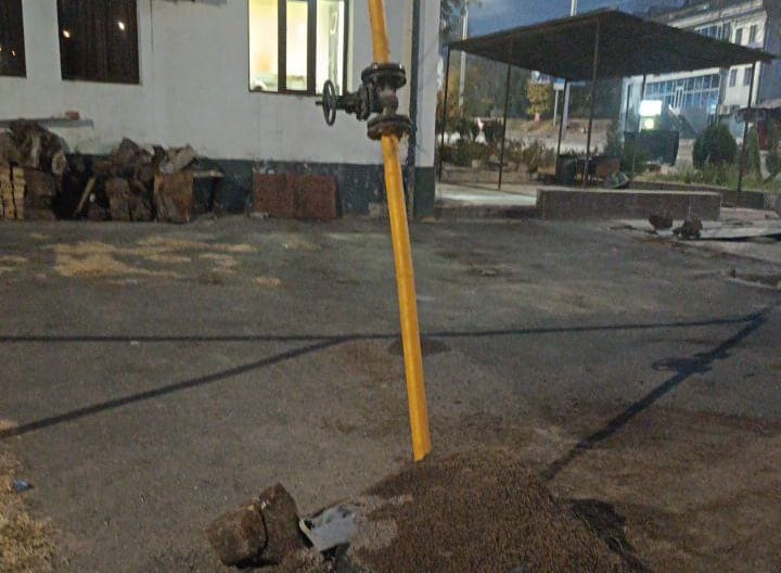 Toshkentda avtomobilning gaz quvuriga urilishi ortidan yuzlab uylar gazsiz qoldi