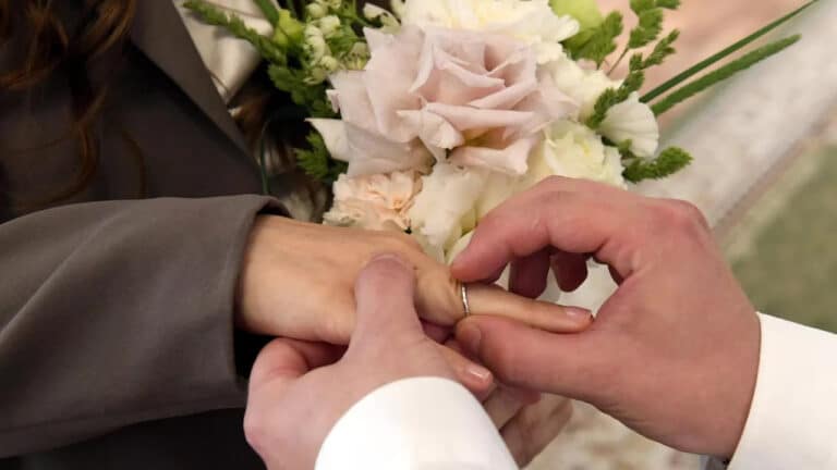 Rossiyada ajrashganlar 496 dollar jarimaga tortilishi mumkin