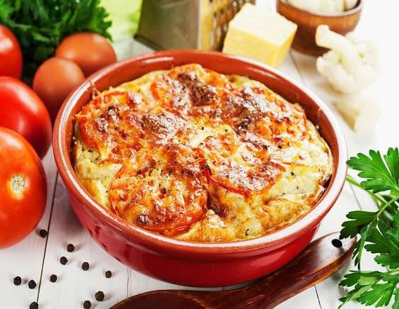 Kechga nima ovqat: kabachka, kartoshka va pomidordan mazali va yengil taom