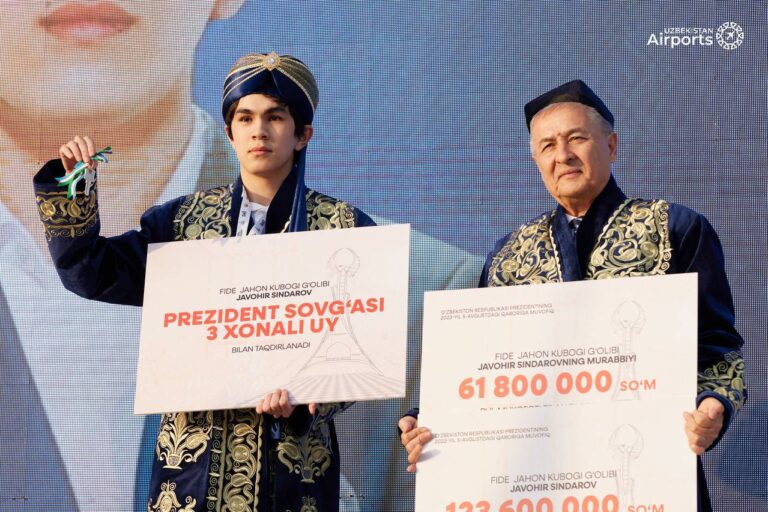 Чемпиона мира по шахматам Жавохира Синдарова торжественно встретили в Ташкенте