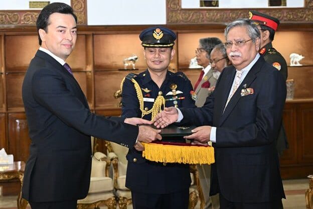 O‘zbekiston elchisi Bangladesh prezidentiga ishonch yorliqlarini topshirdi