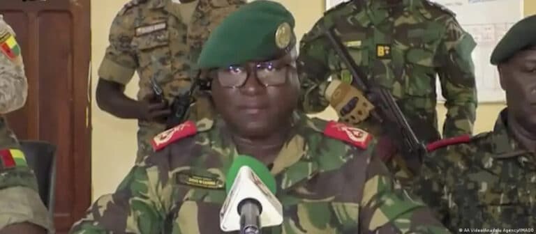 Gvineya-Bissauda harbiylar hokimiyatni egalladi