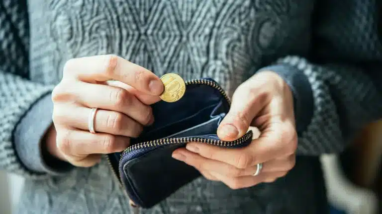 Уровень безработицы в Узбекистане с начала года упал до 4,9%