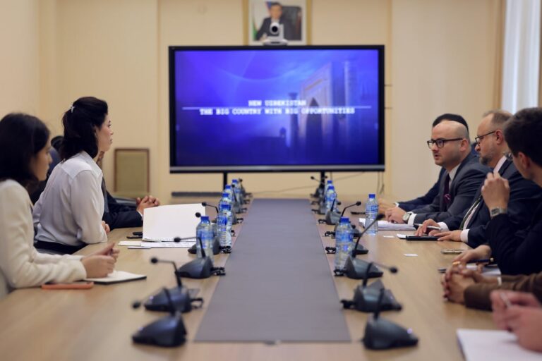 Uzbekistan and Poland Eye Stronger Cooperation in Pharmaceuticals