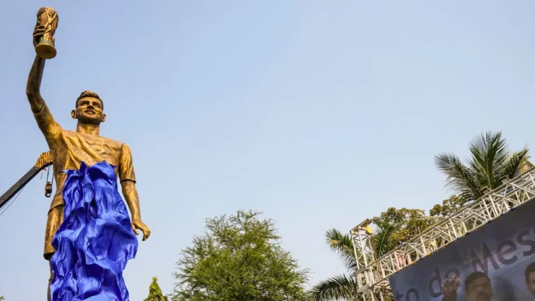 India Welcomes Messi With 70ft Statue as GOAT Debate Takes a New Turn