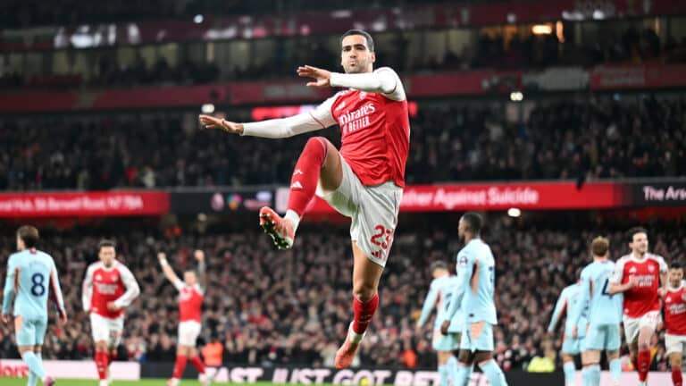 Арсенал обыграл Брентфорд и укрепил лидерство в АПЛ