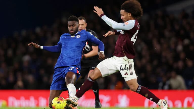 Уоткинс перевернул матч: Астон Вилла вырвала победу у Челси в Лондоне