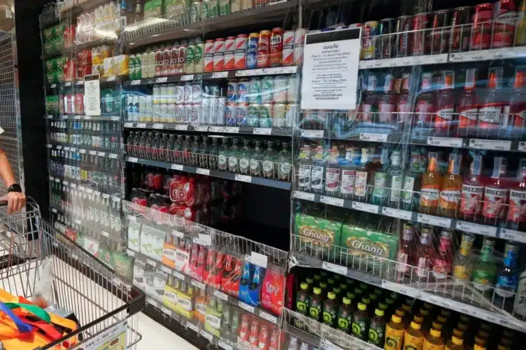 Thailand Temporarily Allows Afternoon Alcohol Sales to Boost Tourism