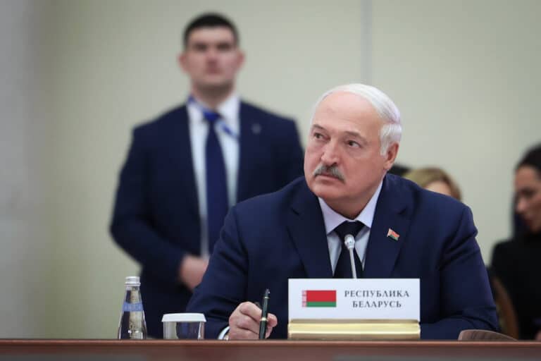 Лукашенко: Будем рады видеть Узбекистан в ЕАЭС