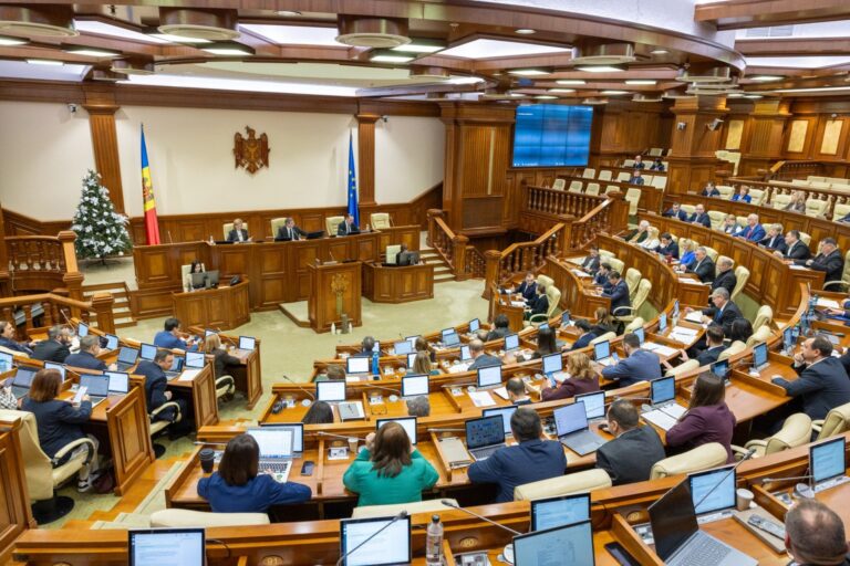 Молдова отменила безвиз c СНГ: коснется ли это Узбекистана?