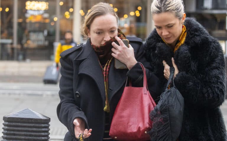 Amy Winehouse’s Father Sues Friends Over Sale of Star’s Personal Items