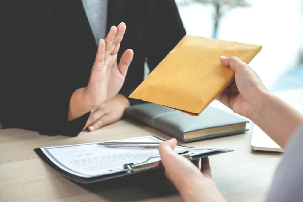 Борьба с коррупцией в Узбекистане