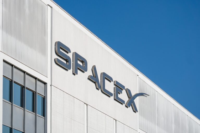 SpaceX рассматривает IPO с рекордной оценкой до $800 млрд
