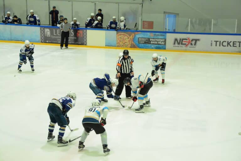 Хумо включил форсаж: семь шайб и уверенная победа над Учуром