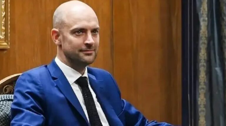 France Backs EU Plan for €90Bn Joint Borrowing to Support Ukraine