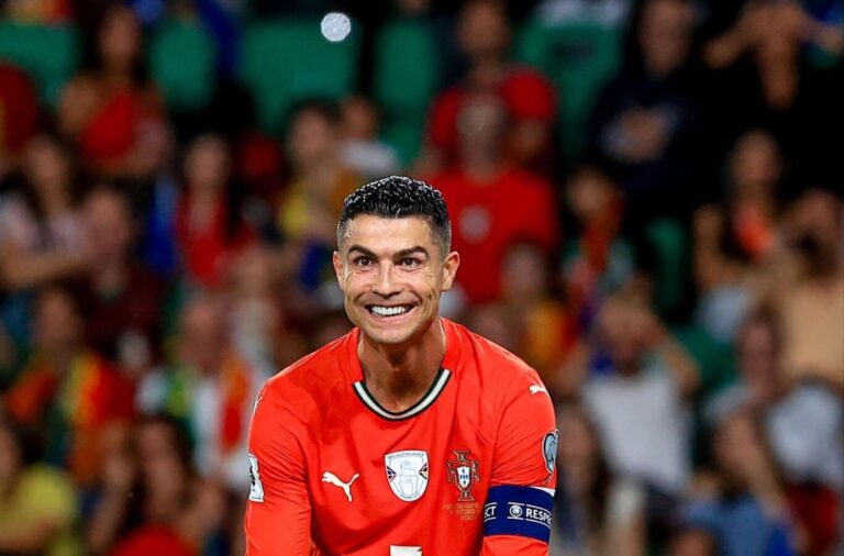 Криштиану Роналду собрался в ММА