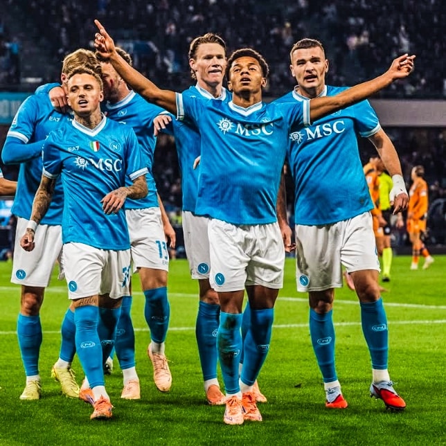 Наполи – Ювентус: дубль Хойлунна приносит хозяевам победу