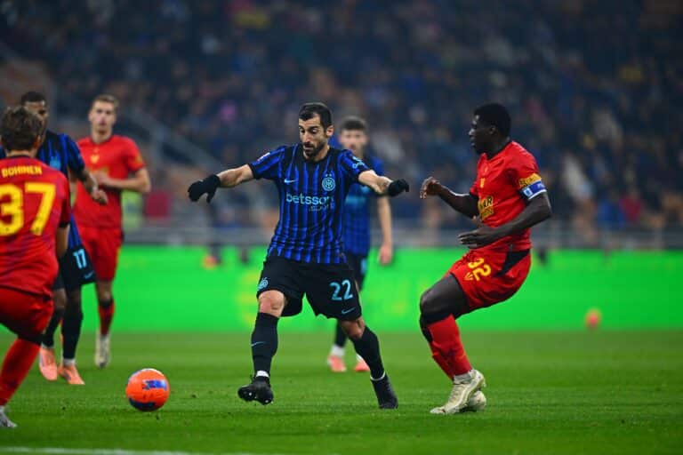 Интер снес Венецuю и прошел в четвертьфинал Кубка Италии