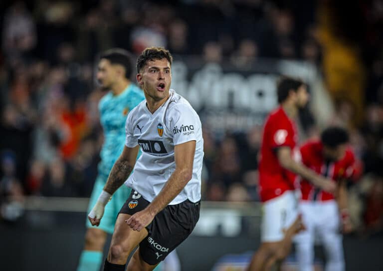 Дуро спас «Месталью»: Валенсия ушла от поражения в матче с Мальоркой