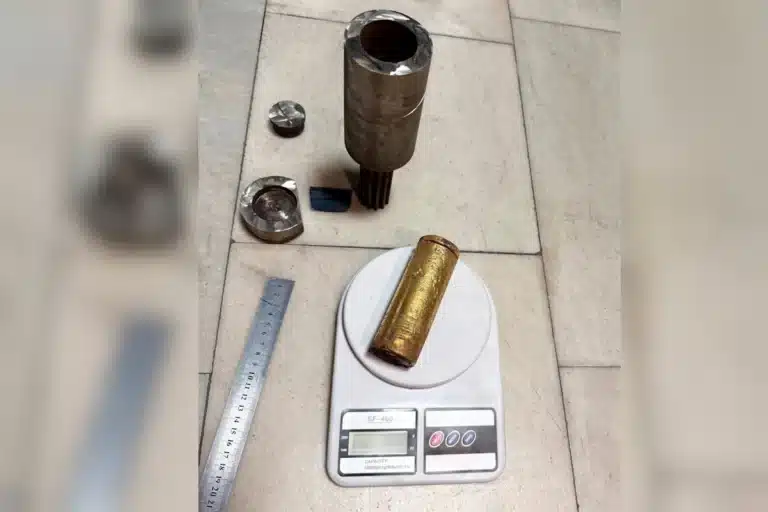 Золото на 12,5 млрд сумов пытались вывезти из Узбекистана в автодеталях