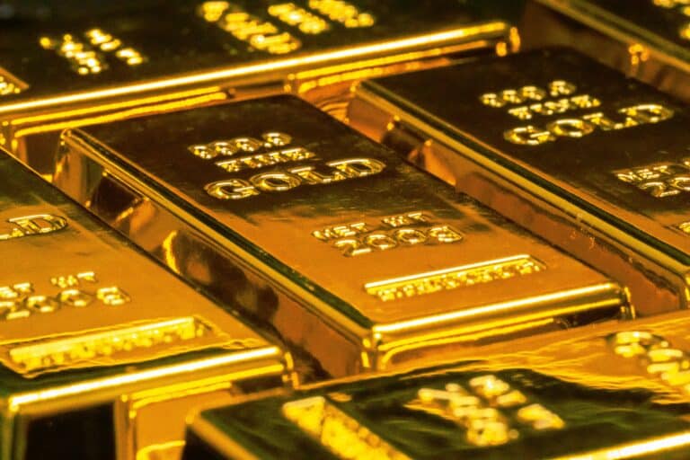 Gold Surpasses $4,400 Per Ounce as Silver Hits Record High