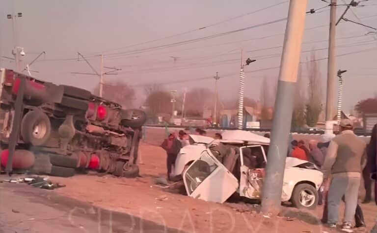 Четыре автомобиля столкнулись в Сурхандарье — видео