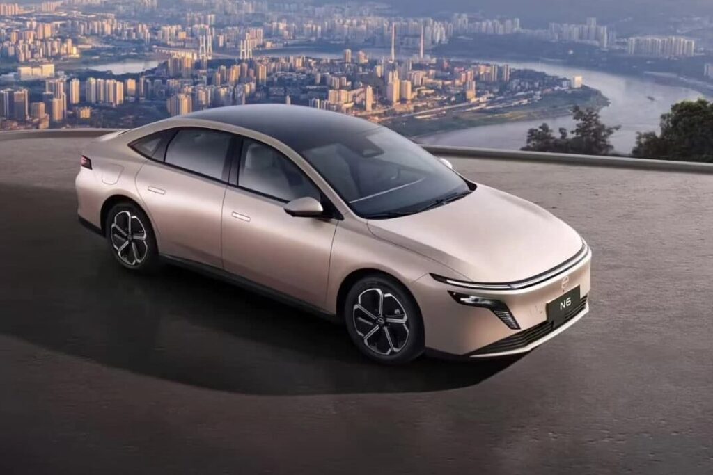 Dongfeng Nissan yangi gidrid sedan Nissan N6 ni namoyish etdi / Foto: ITHome