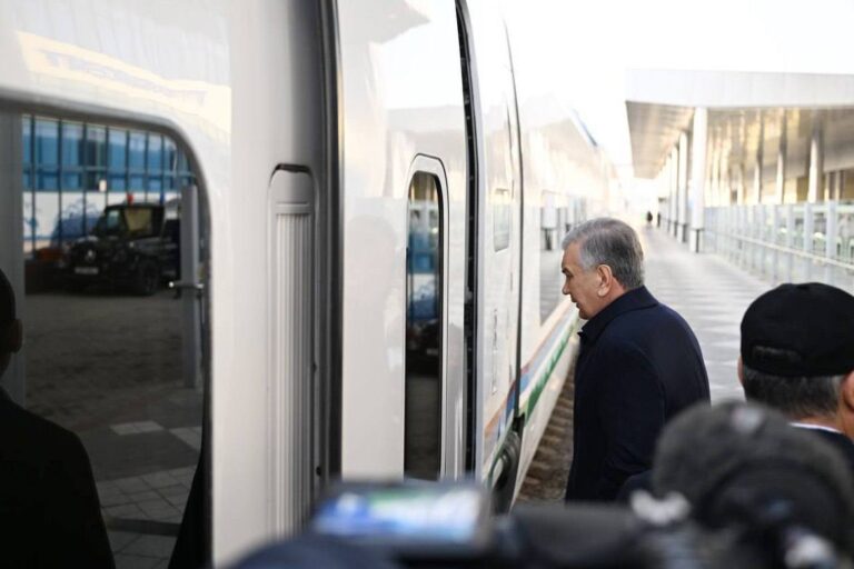 Shavkat Mirziyoyev bugun Jizzaxdagi yo‘l va transport infratuzilmasi bilan tanishadi