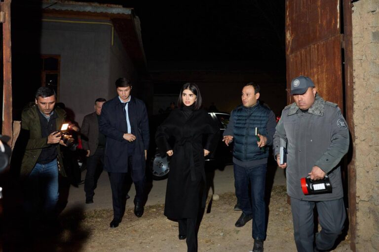 Saida Mirziyoyeva Qibraydagi issiqxonalarda ekoreyd o‘tkazdi