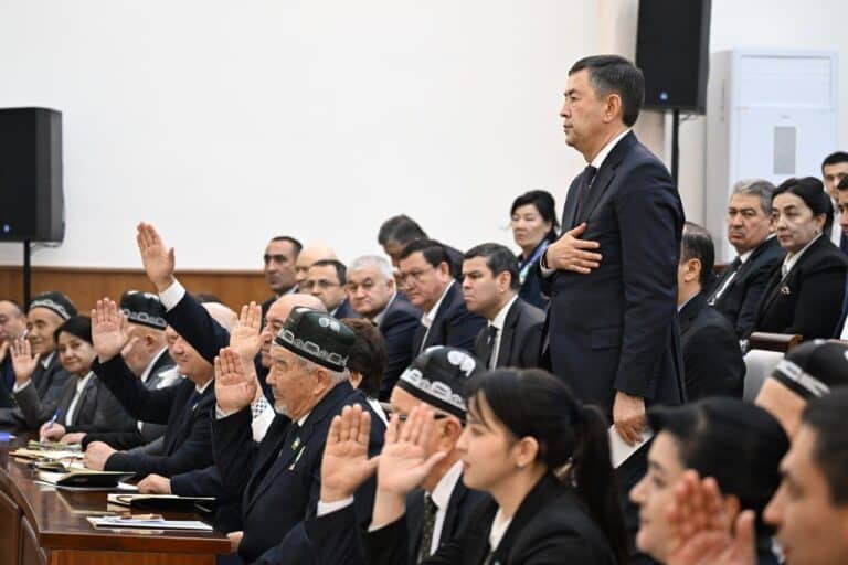 Эркинжона Турдимова назначили на должность хокима Сырдарьинской области