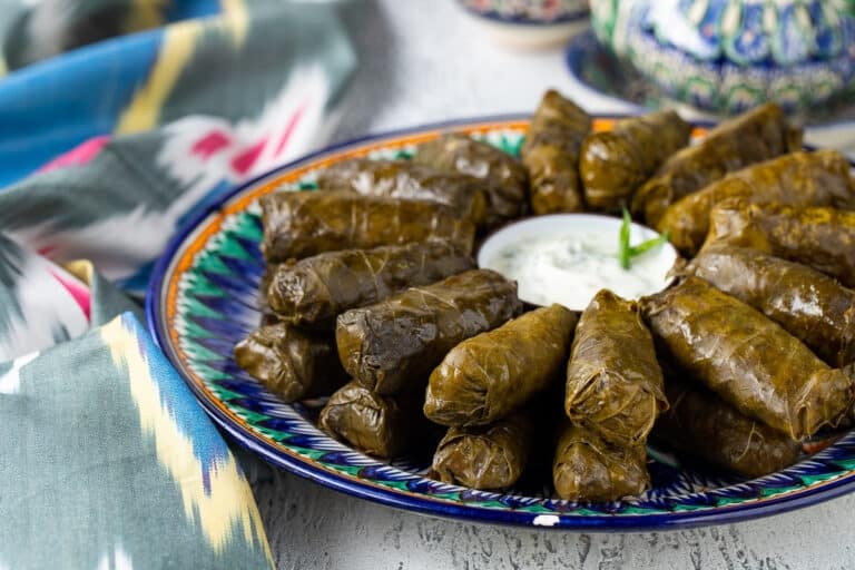 Kechga nima ovqat: tok bargidan do‘lma qanday tayyorlanadi