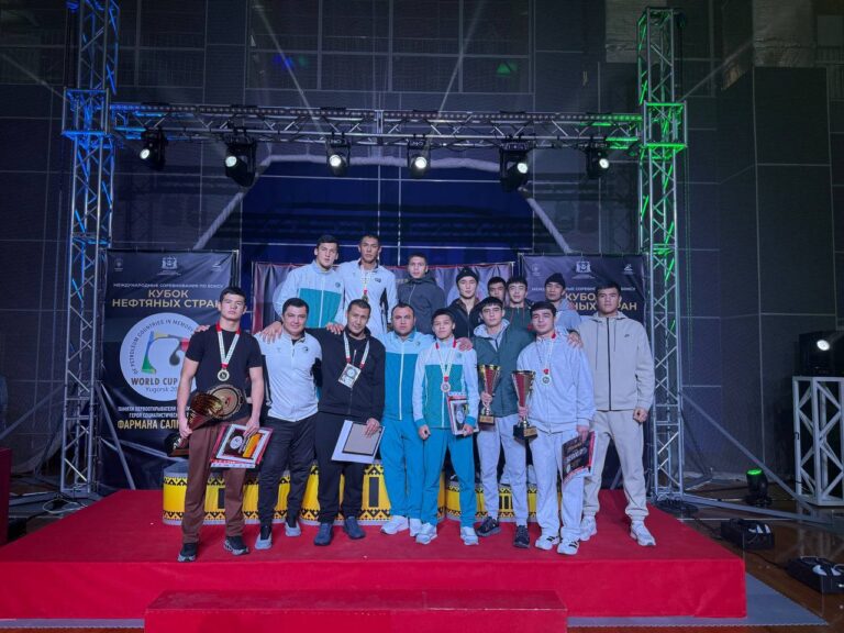 Узбекистан завоевал пять медалей по боксу на Кубке нефтяных стран в Югорске