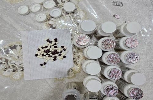 Kuchli ta’sir qiluvchi dorilarni boshqa qadoqda dorixonaga sotmoqchi bo‘lgan shaxs qamoqqa olindi