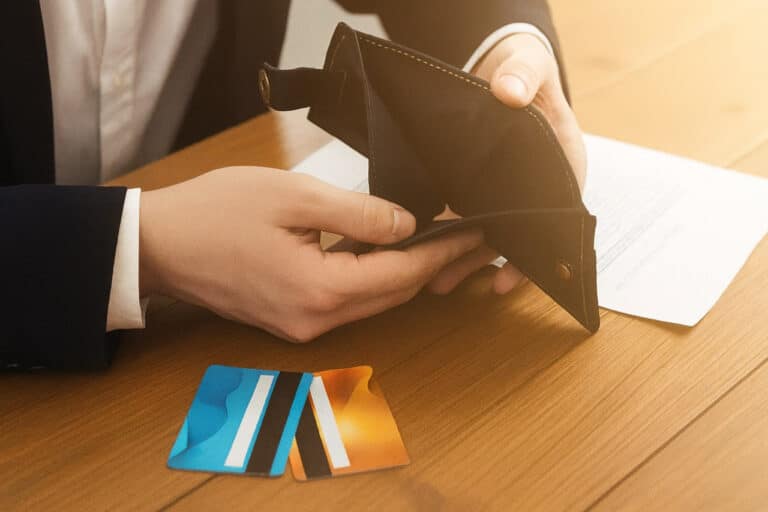 Maoshning deyarli yarmini “yeb qo‘yadigan” yetti mayda xarajat