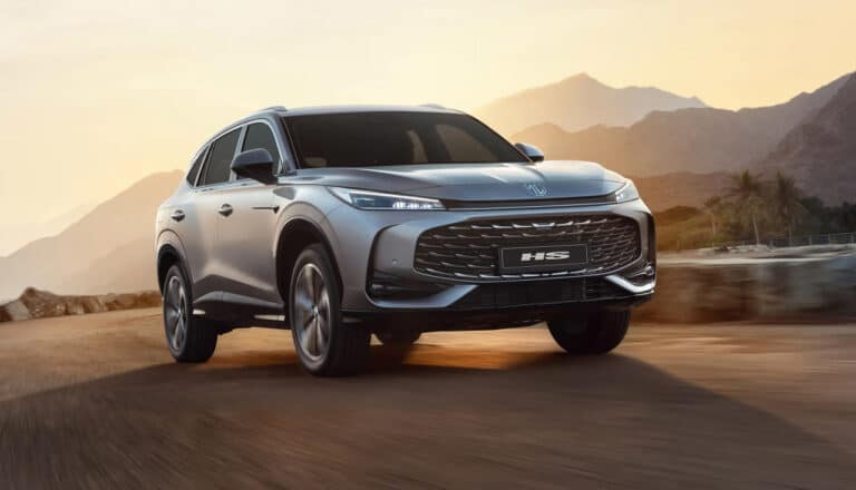 Yangi Moskvich M70 va M90 avtomobillari taqdim etildi