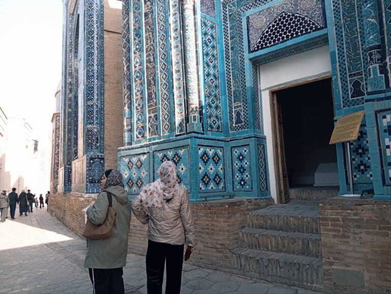 Турпоток в Узбекистан превысил допандемийный уровень на 73%