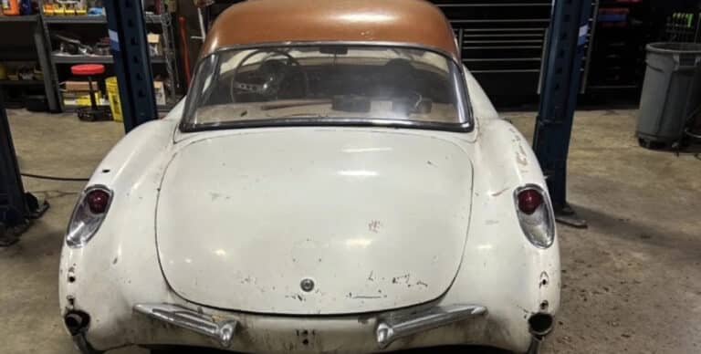 AQShdagi eski ombordan Chevrolet’ning 1957-yilgi afsonasi topildi