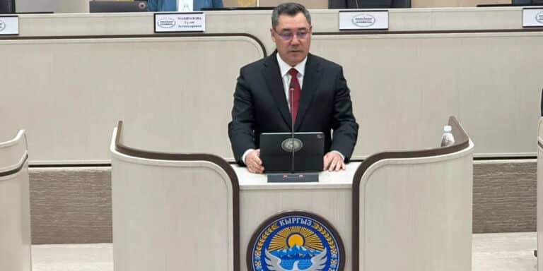 Sadir Japarov tashqi qarzni bir kunda to‘lash mumkinligini aytdi