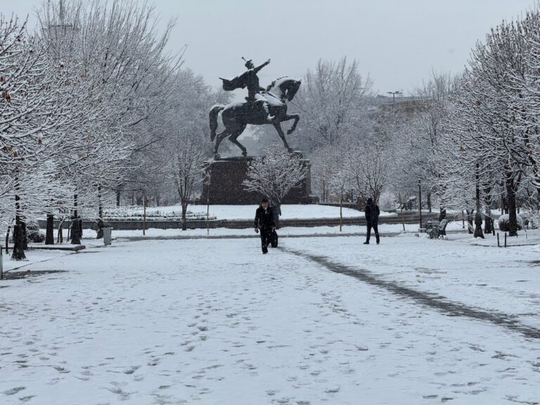 Zomindagi osma ko‘prigi sotilmoqda, Rossiyadagi maktabda qotillik, O‘tkir Yusupov yana eski jamoasida — 18-dekabr kungi yangiliklar dayjesti