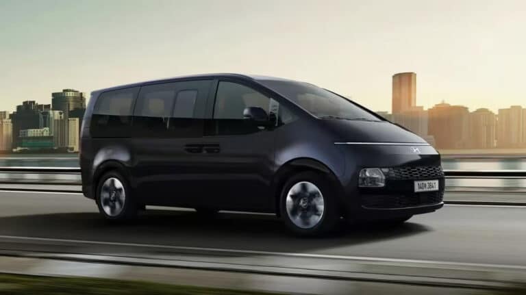 Hyundai Staria avtomobili yangilandi