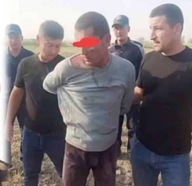 Qamoqdan qochib, 3-sinf qizni zo‘rlagan pedofilning sudi boshlandi