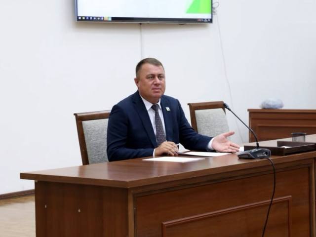 Gaz yo‘qligi uchun xalqqa qishda tezak yoqishni maslahat qilgan hokim ishdan olindi