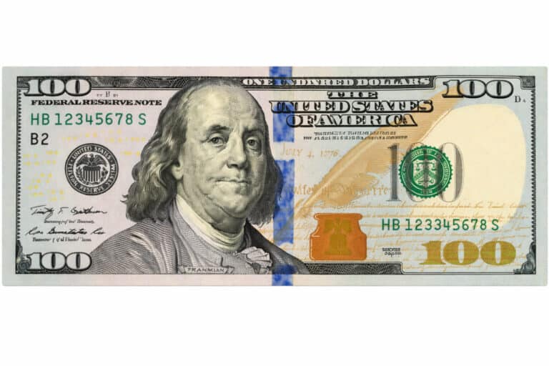 Как менялся курс доллара в 2025 году