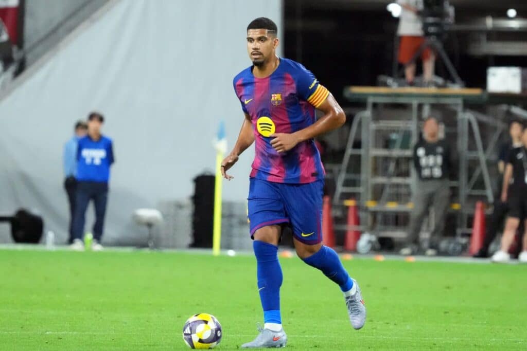Barcelona Defender Ronald Araujo Takes Indefinite Mental Health Leave