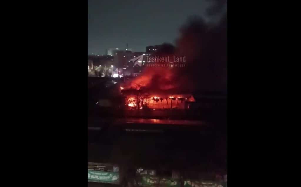 На ташкентском рынке «Кадышева» произошел крупный пожар