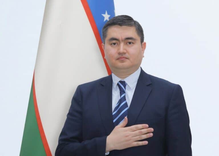 В Ташкенте и двух областях назначены хокимы и их заместители