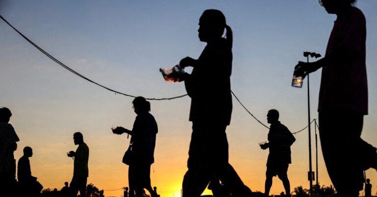 Cambodia and Thailand to Hold Talks on Reviving Ceasefire as Border Fighting Enters Third Week