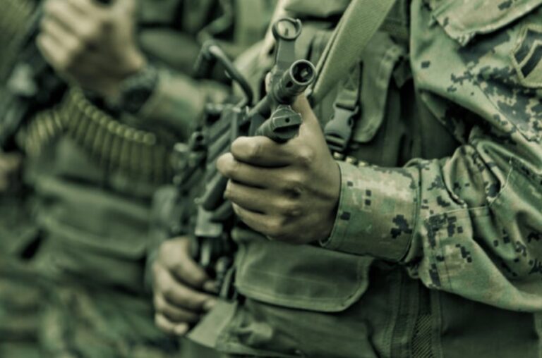 US-Made Weapons Abandoned in Afghanistan Are Boosting Militancy in Pakistan