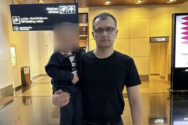 O‘monda onasi tashlab ketgan bolakay O‘zbekistonga qaytarildi