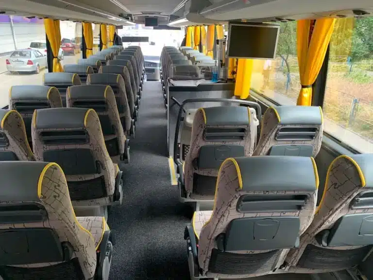 В Актюбинской области попал в аварию автобус с узбекистанцами